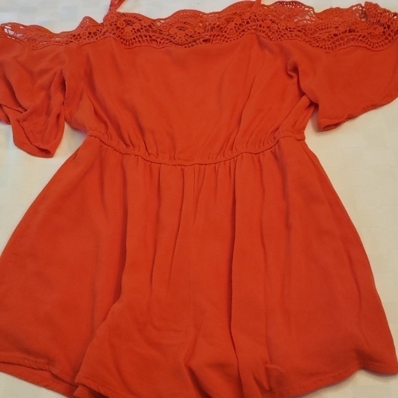 FLYING Tomato Off Shoulder Romper Orange Sm. GUC - Picture 2 of 8